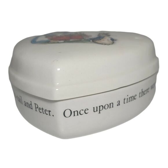 Wedgwood Beatrix Potter Peter Rabbit Heart Shaped Lidded Jewelry Trinket - Picture 3 of 9